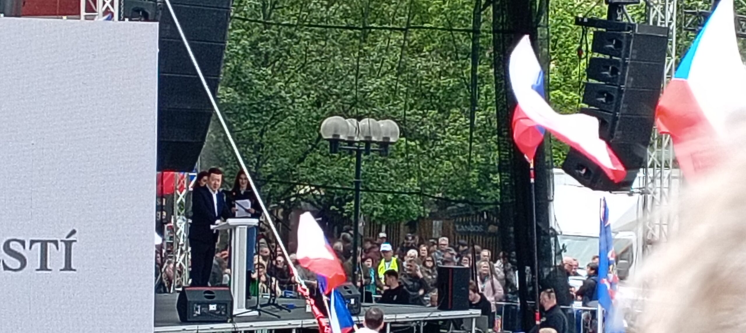 manifestaciones4 Okamura